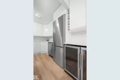 10 W 15th Street #1014, New York City, NY 10011 - Photo 10