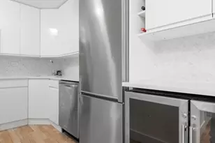 10 W 15th St, New York City, NY 10011 - Photo 10