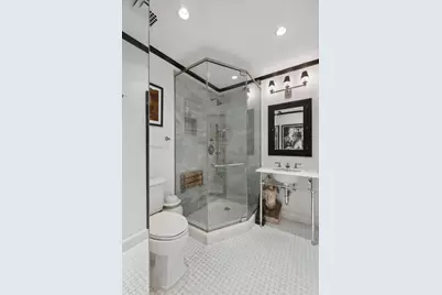 25 E 69th Street #2A, New York City, NY 10021 - Photo 12