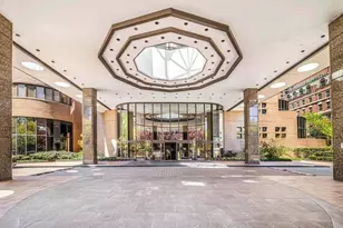 330 E 38th St, New York City, NY 10016 - Photo 14