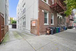 31-42 34th St, New York City, NY 11106 - Photo 8