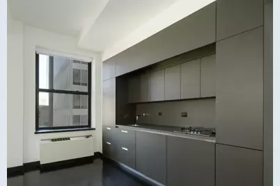20 Pine Street #2114, New York City, NY 10005 - Photo 2