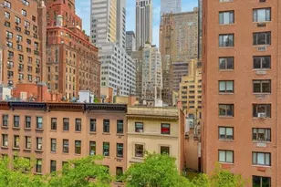 30 E 37th St, New York City, NY 10016 - Photo 2