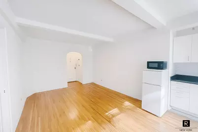 339 E 58th Street #2-B, New York City, NY 10022 - Photo 2