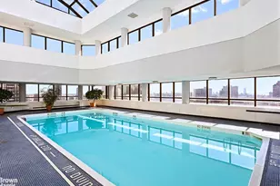 240 E 47th St, New York, NY 10017 - Photo 14