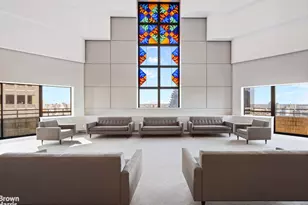 240 E 47th St, New York City, NY 10017 - Photo 14