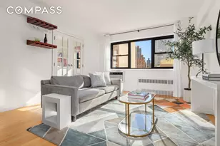 181 E 73rd St, New York City, NY 10021 - Photo 2