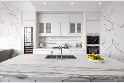 200 E 95th Street #15A, New York, NY 10128 - Photo 4