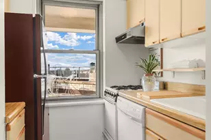 175 W 13th St, New York City, NY 10011 - Photo 14
