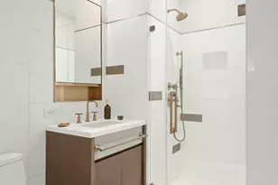 305 E 51st St, New York City, NY 10022 - Photo 10