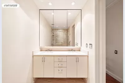 100 United Nations Plaza #22DE, New York, NY 10017 - Photo 6