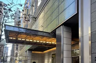 230 W 56th St, New York City, NY 10019 - Photo 22