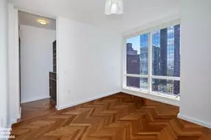 230 W 56th St, New York City, NY 10019 - Photo 36