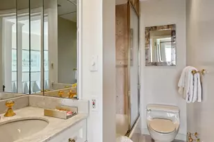 875 5th Ave, New York City, NY 10065 - Photo 18