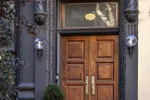 314 W 71st St, New York City, NY 10023 - Photo 2