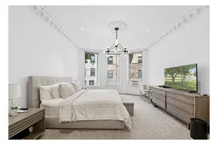 165 E 71st St, New York City, NY 10021 - Photo 4