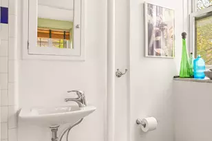 34-27 79th St, New York City, NY 11372 - Photo 6