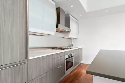 8 Union Square S #7B, New York City, NY 10003 - Photo 2