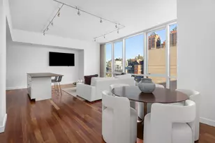 8 Union Square S, New York City, NY 10003 - Photo 2