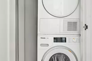 22-43 Jackson Ave, New York City, NY 11101 - Photo 10