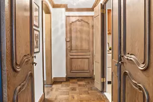 110 E 57th St, New York City, NY 10022 - Photo 10