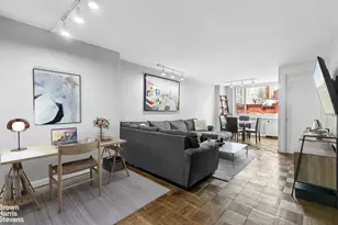 301 E 78th St, New York City, NY 10075 - Photo 4