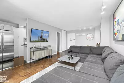 301 E 78th Street #7E, New York City, NY 10075 - Photo 2