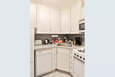330 E 49th Street #4E, New York City, NY 10017 - Photo 4