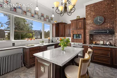351 St Pauls Avenue, New York City, NY 10304 - Photo 8
