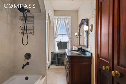 351 St Pauls Avenue, New York City, NY 10304 - Photo 14