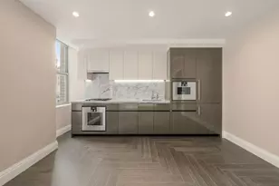 303 Park Ave, New York City, NY 10017 - Photo 4