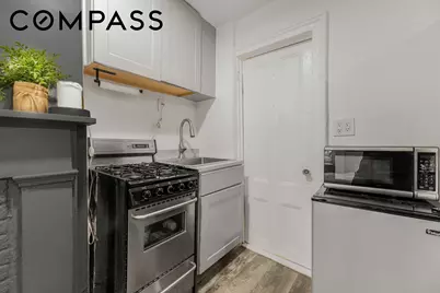 5 Charles Street #1F, New York, NY 10014 - Photo 2