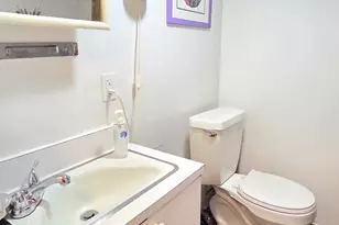 213 W 70th St, New York, NY 10023 - Photo 14