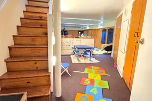 213 W 70th St, New York, NY 10023 - Photo 8