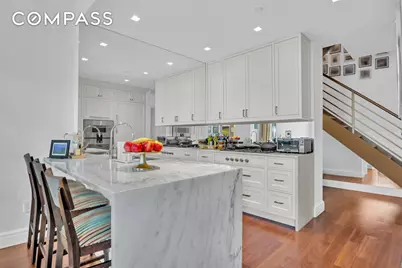 555 W 59th Street #TH3C, New York City, NY 10019 - Photo 4