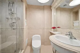 330 E 38th St, New York City, NY 10016 - Photo 12