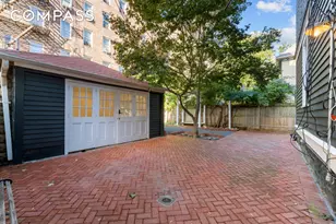 428 E 18th St, New York City, NY 11226 - Photo 18