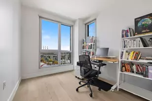 22-43 Jackson Ave, New York City, NY 11101 - Photo 8