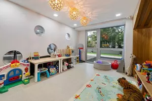 22-43 Jackson Ave, New York City, NY 11101 - Photo 14