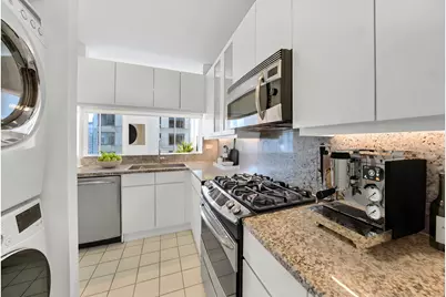 200 Riverside Boulevard #15E, New York City, NY 10069 - Photo 4