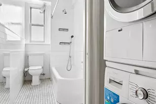 245 W 107th St, New York City, NY 10025 - Photo 8