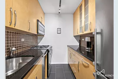 180 W End Avenue #14G, New York City, NY 10023 - Photo 6