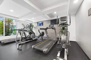 135 N 11th St, Brooklyn, NY 11249 - Photo 12