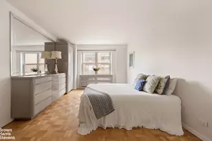 135 E 83rd St, New York City, NY 10028 - Photo 4