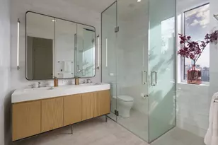 200 E 20th St, New York City, NY 10003 - Photo 18