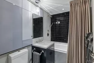 21 E 61st St, New York City, NY 10065 - Photo 14