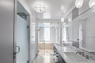 21 E 61st St, New York City, NY 10065 - Photo 12
