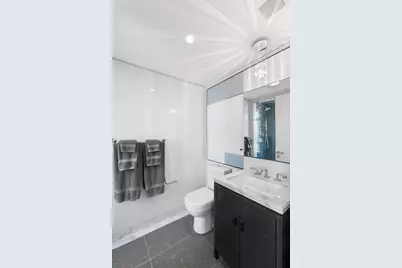 21 E 61st Street #8F, New York City, NY 10065 - Photo 16