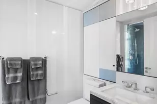 21 E 61st St, New York City, NY 10065 - Photo 16