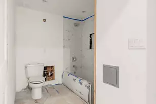 913 Lafayette Ave, New York City, NY 11221 - Photo 16